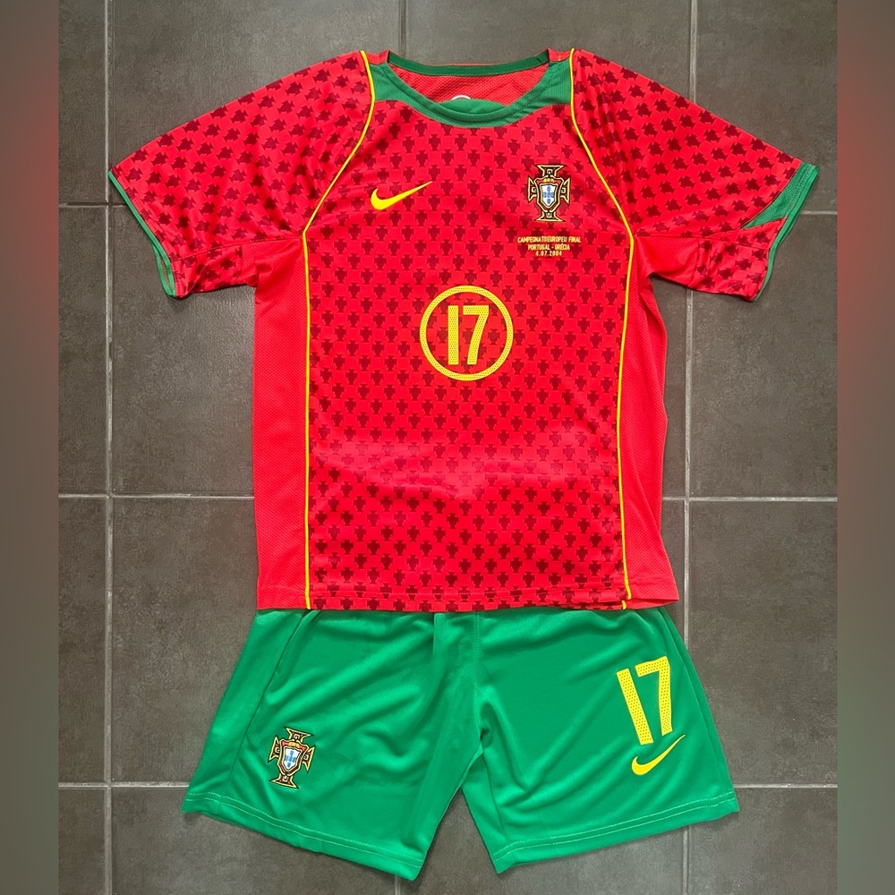 Kids Portugal Ronaldo Retro Soccer Jersey with Shorts - Size Kids XL # 26